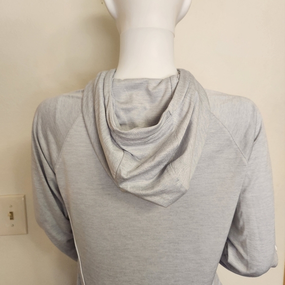 Gray‎ Under Armour athletic hoodie size medium - Picture 10 of 16